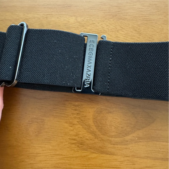 BCBGMaxAzria Black and Gold Belt - Picture 2 of 6